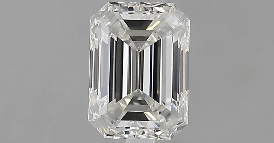 0.72ct Emerald Natural Diamond (Colour F, Clarity VVS2, GIA Certified)