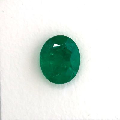5.14ct Oval Natural Emerald (Colour Green, Clarity Slightly Included, Cut Faceted)