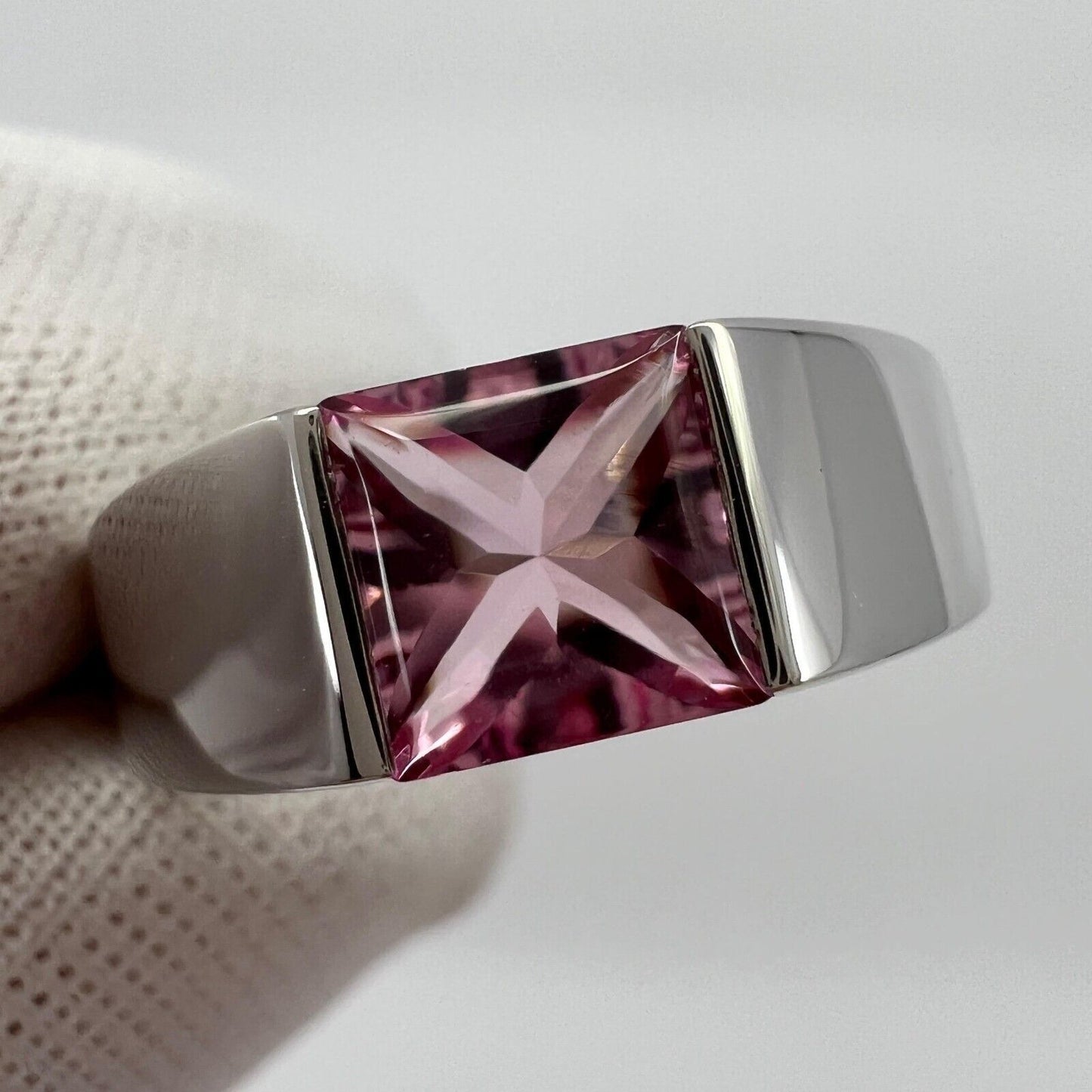 Vintage Cartier Vivid Pink Tourmaline 18 Karat White Gold Tank Band Ring 50