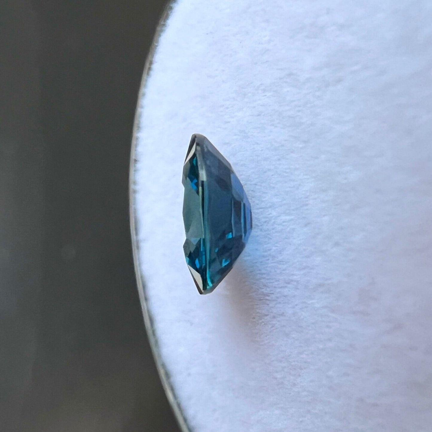 UNTREATED 0.85ct Natural VIVID Blue Sapphire 6.8x4.8mm Oval Cut RARE Gem VVS