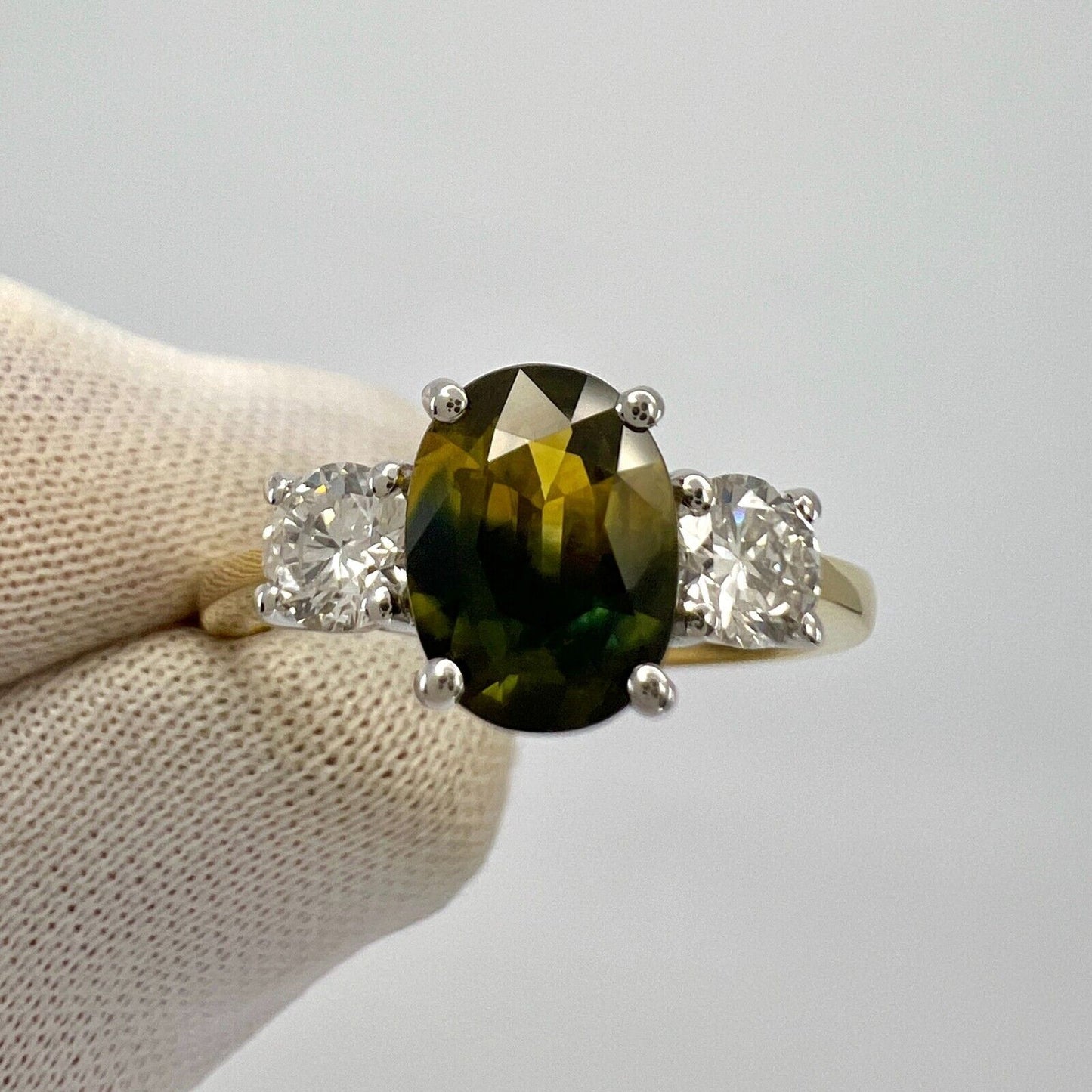 GIA Certified 2.01ct Yellow Blue Australian Parti Sapphire Gold Three Stone Ring