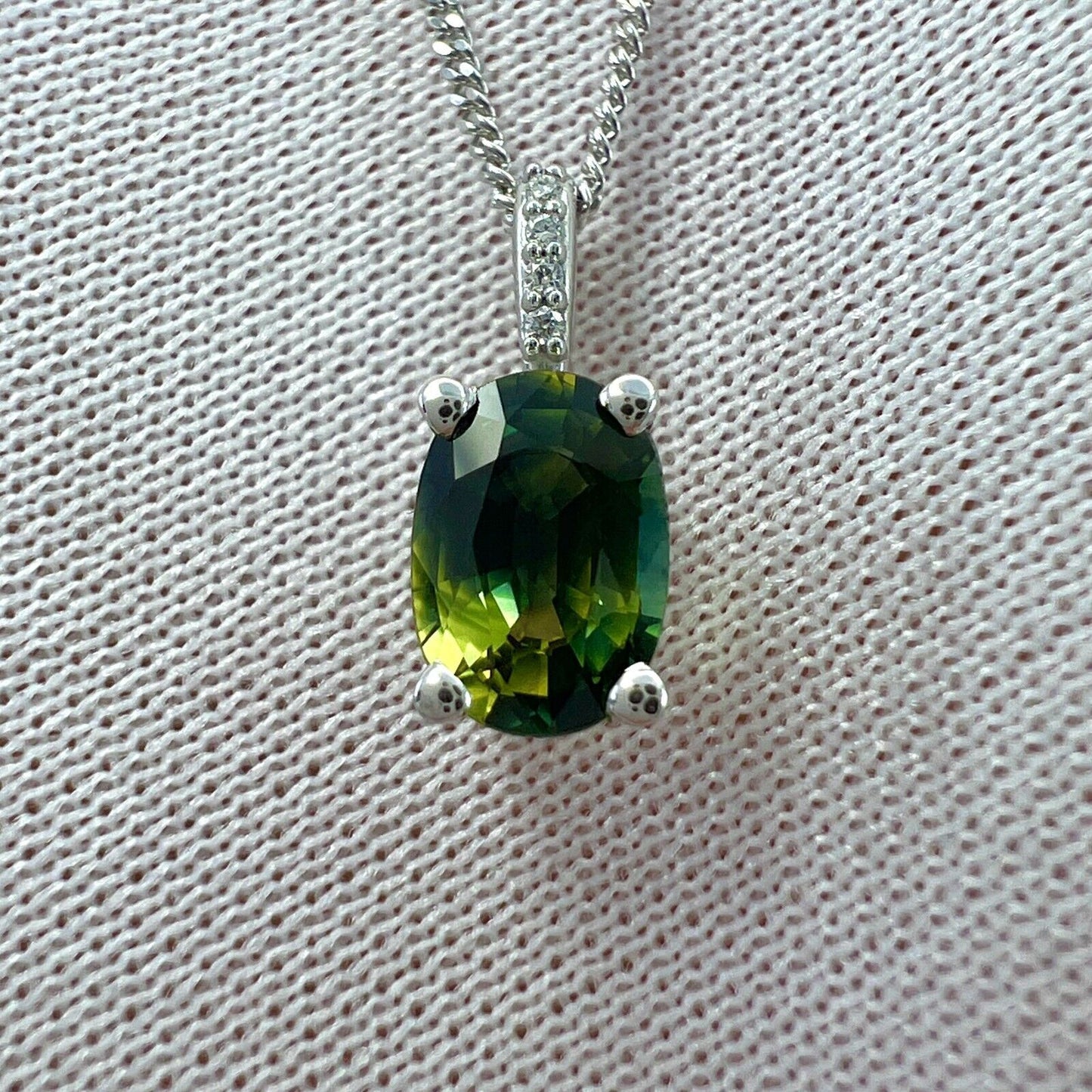 IGI Certified 1.01ct Parti Colour Sapphire Diamond 18k Gold Hidden Halo Pendant