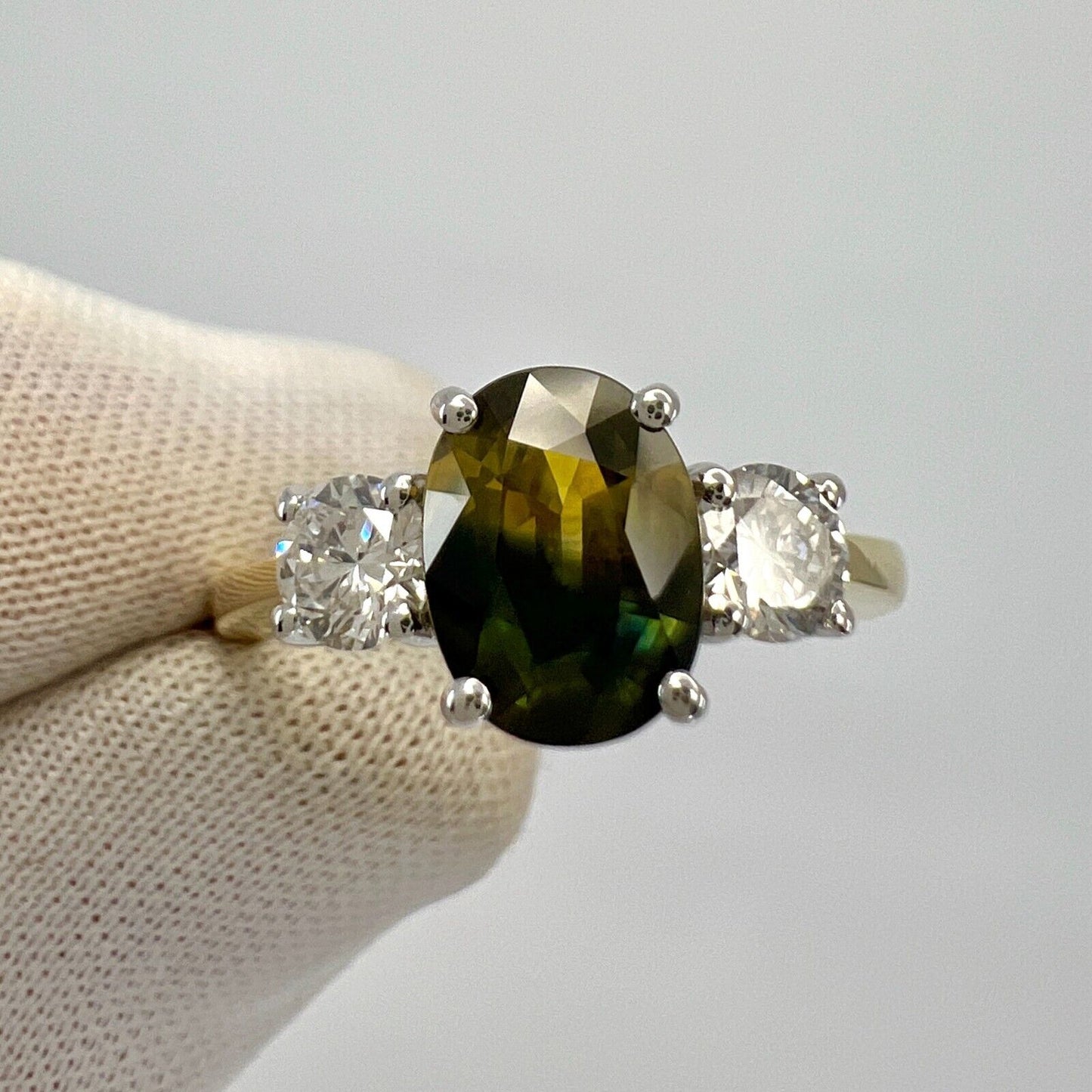 GIA Certified 2.01ct Yellow Blue Australian Parti Sapphire Gold Three Stone Ring