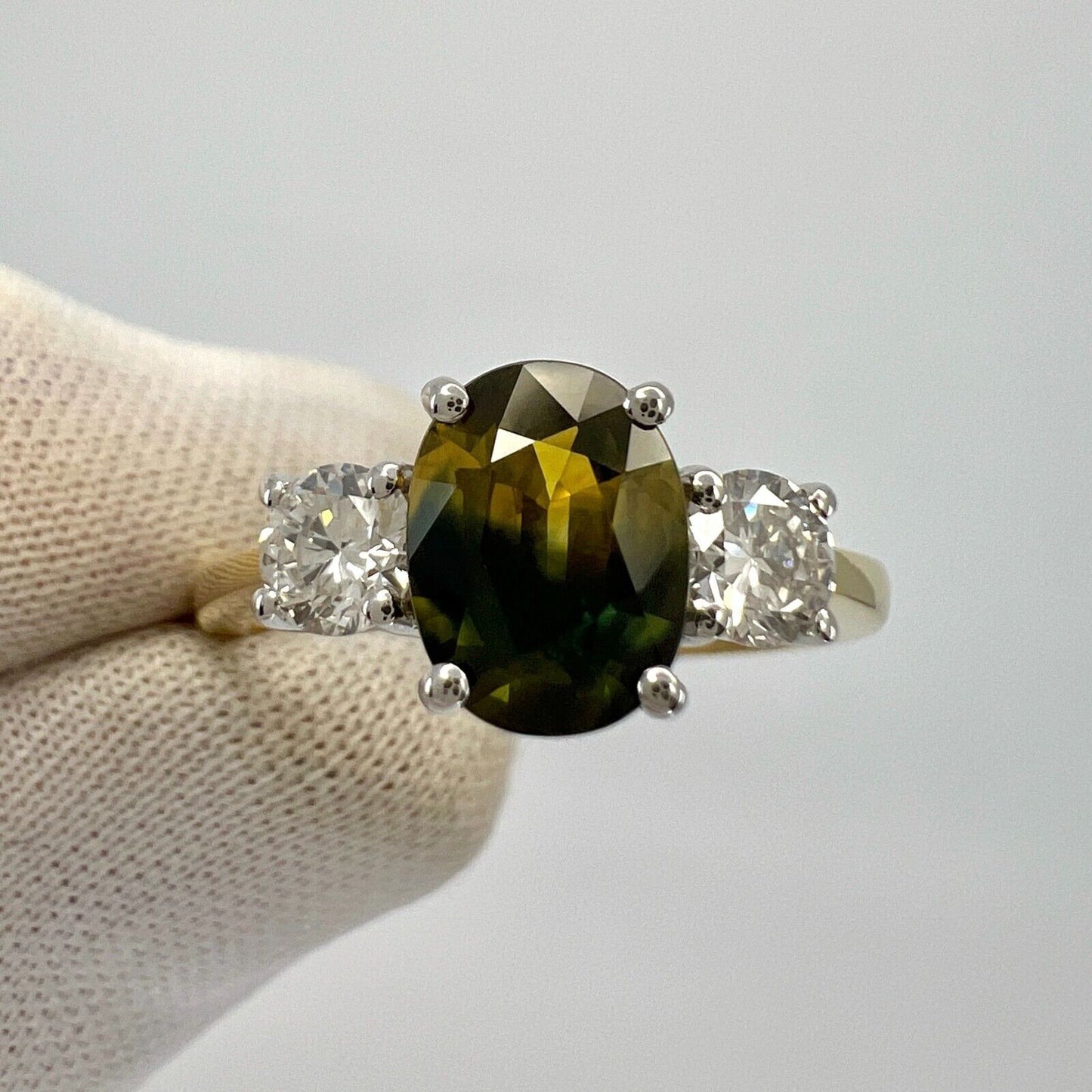 GIA Certified 2.01ct Yellow Blue Australian Parti Sapphire Gold Three Stone Ring