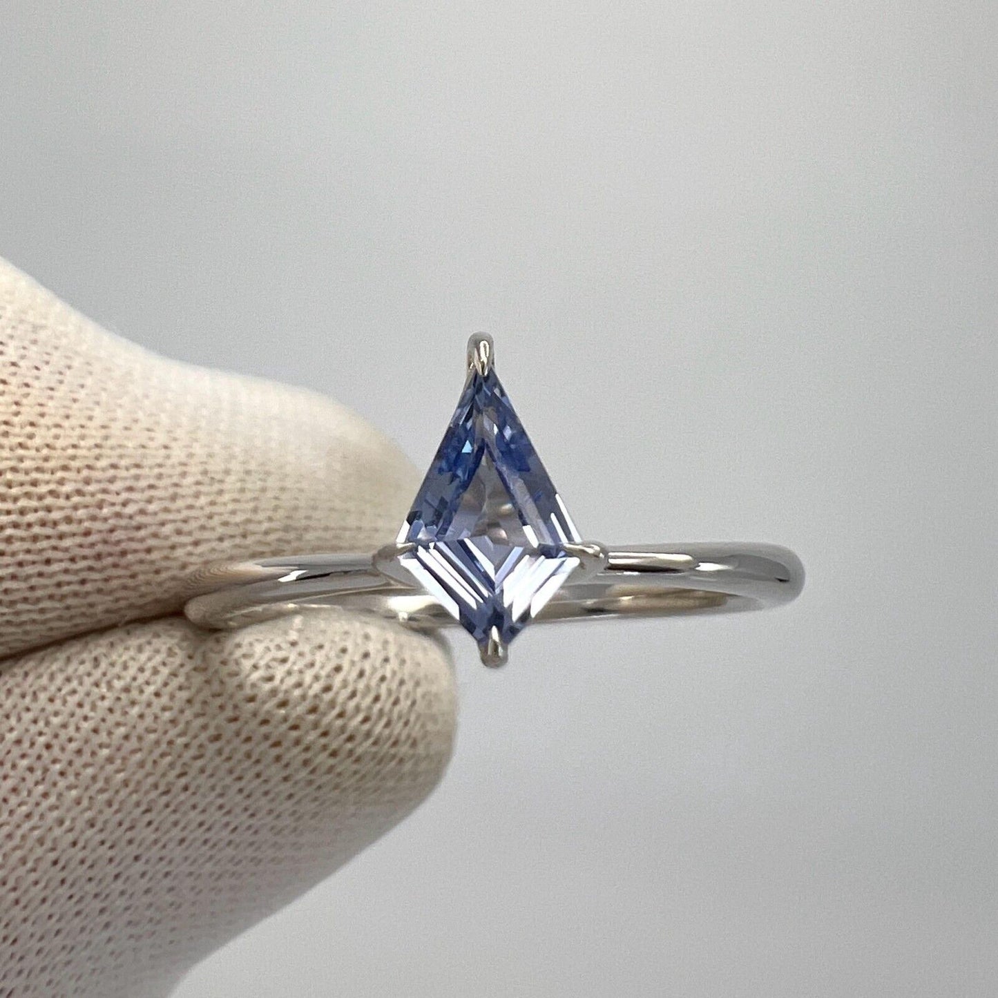 0.50ct Deep Blue Sapphire Fancy Kite Cut 18k White Gold Modern Solitaire Ring