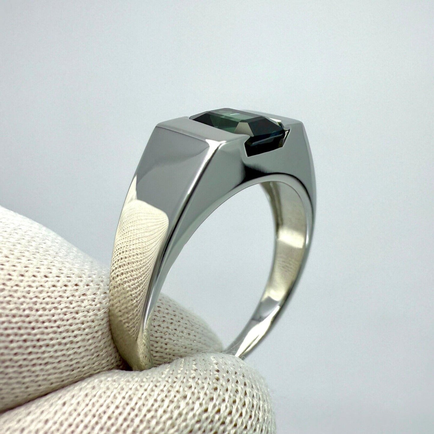 IGI Certified 1.48ct Blue Green No Heat Sapphire Fancy Platinum Signet Band Ring