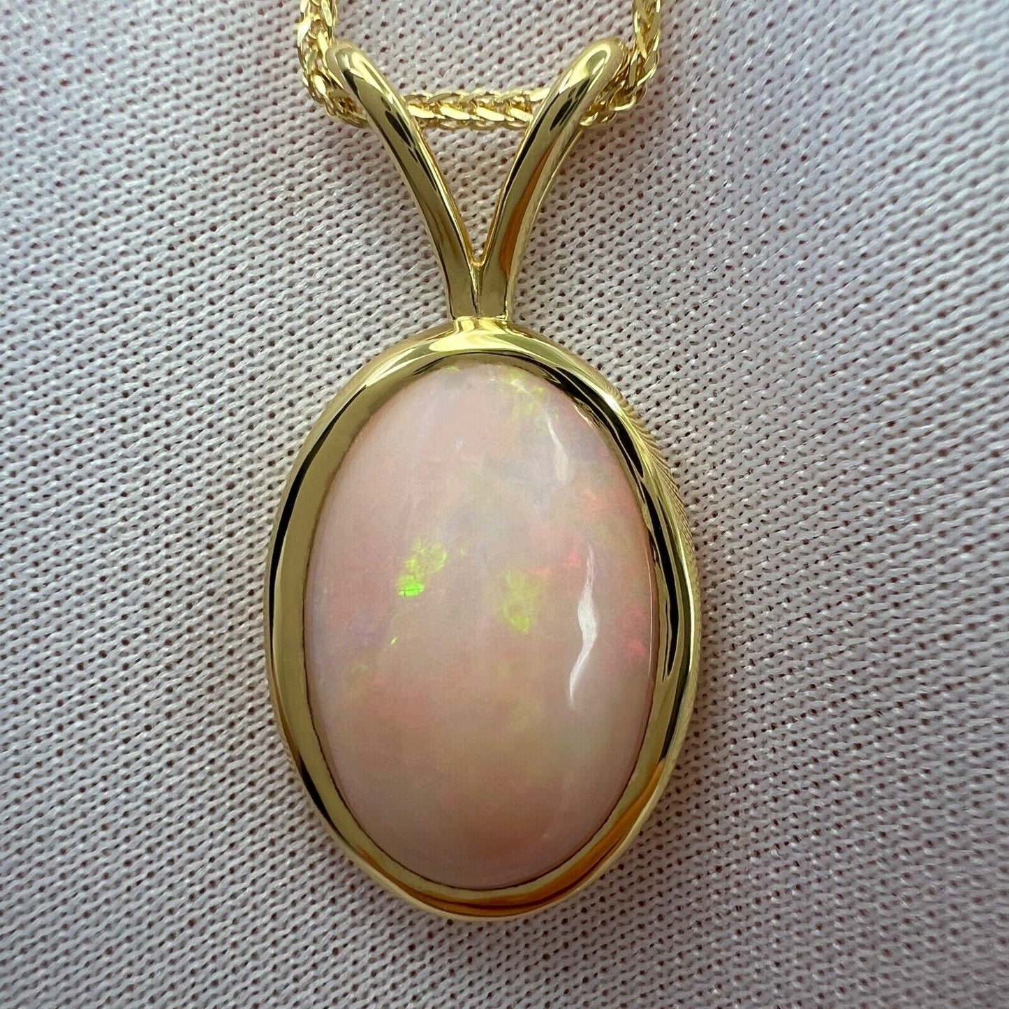 6.15ct Fine White Opal Oval Cabochon 18k Yellow Gold Bezel Pendant Necklace