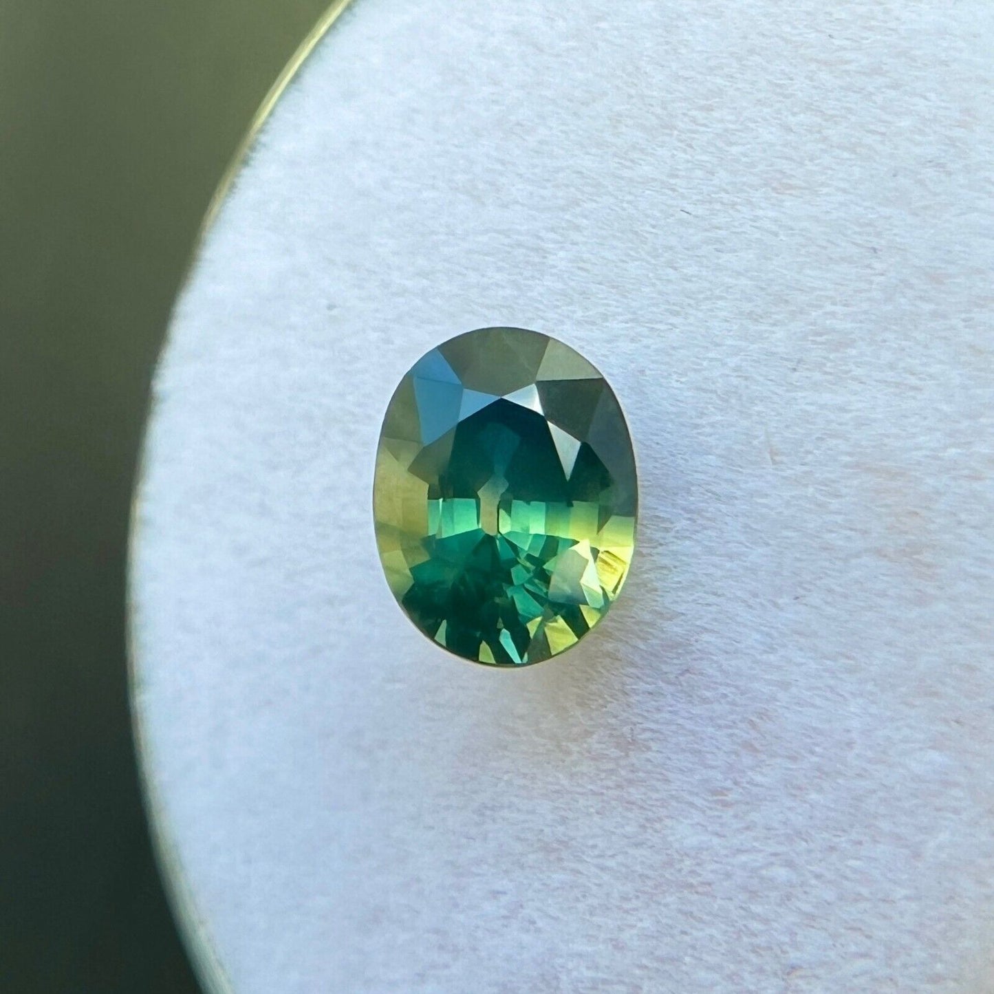 UNIQUE Australia Bi Colour Sapphire 0.98ct Green Blue Oval Cut Gem 6.4x4.8mm VS