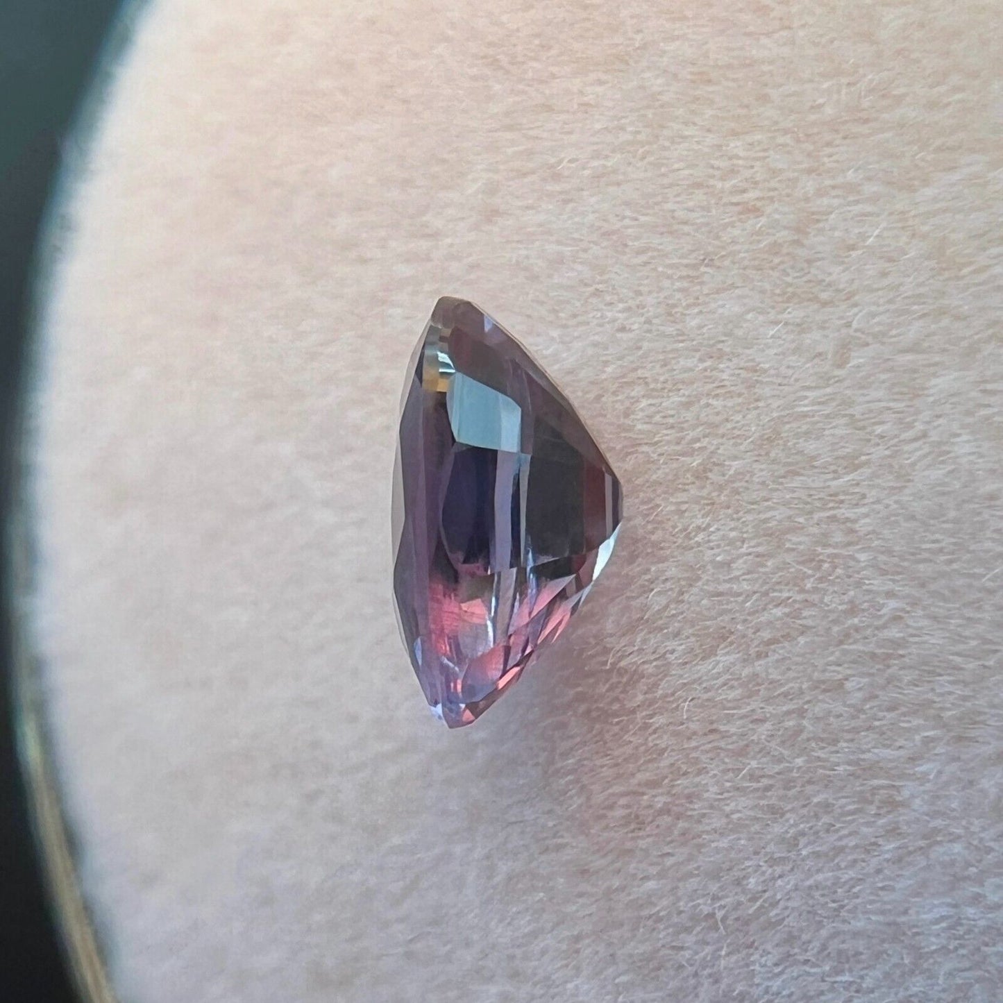 NATURAL Colour Change Garnet 0.65ct Oval Cut Loose Gemstone 6x4mm VS