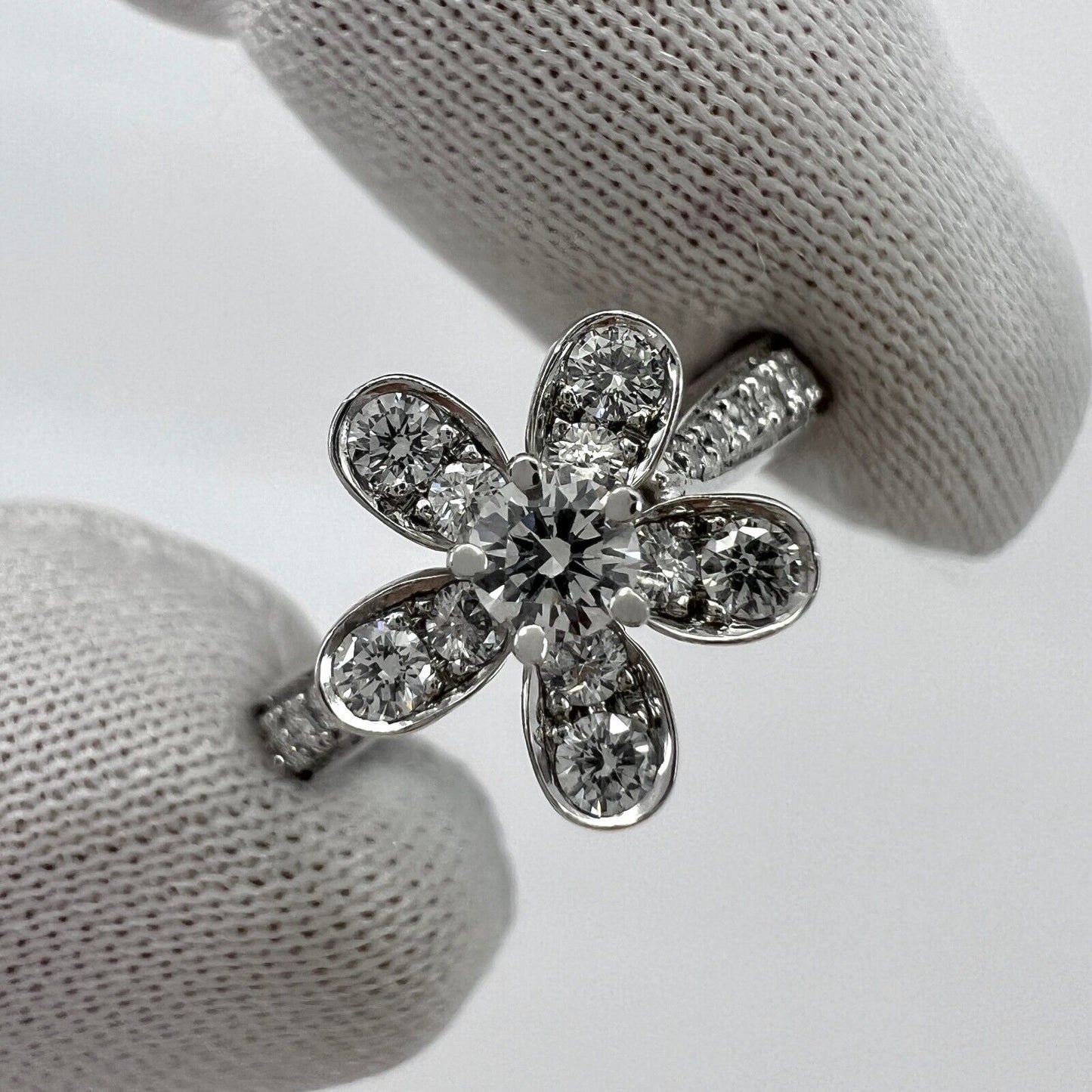 Rare Vintage Van Cleef & Arpels Socrate Diamond 18k White Gold Flower Ring Cert