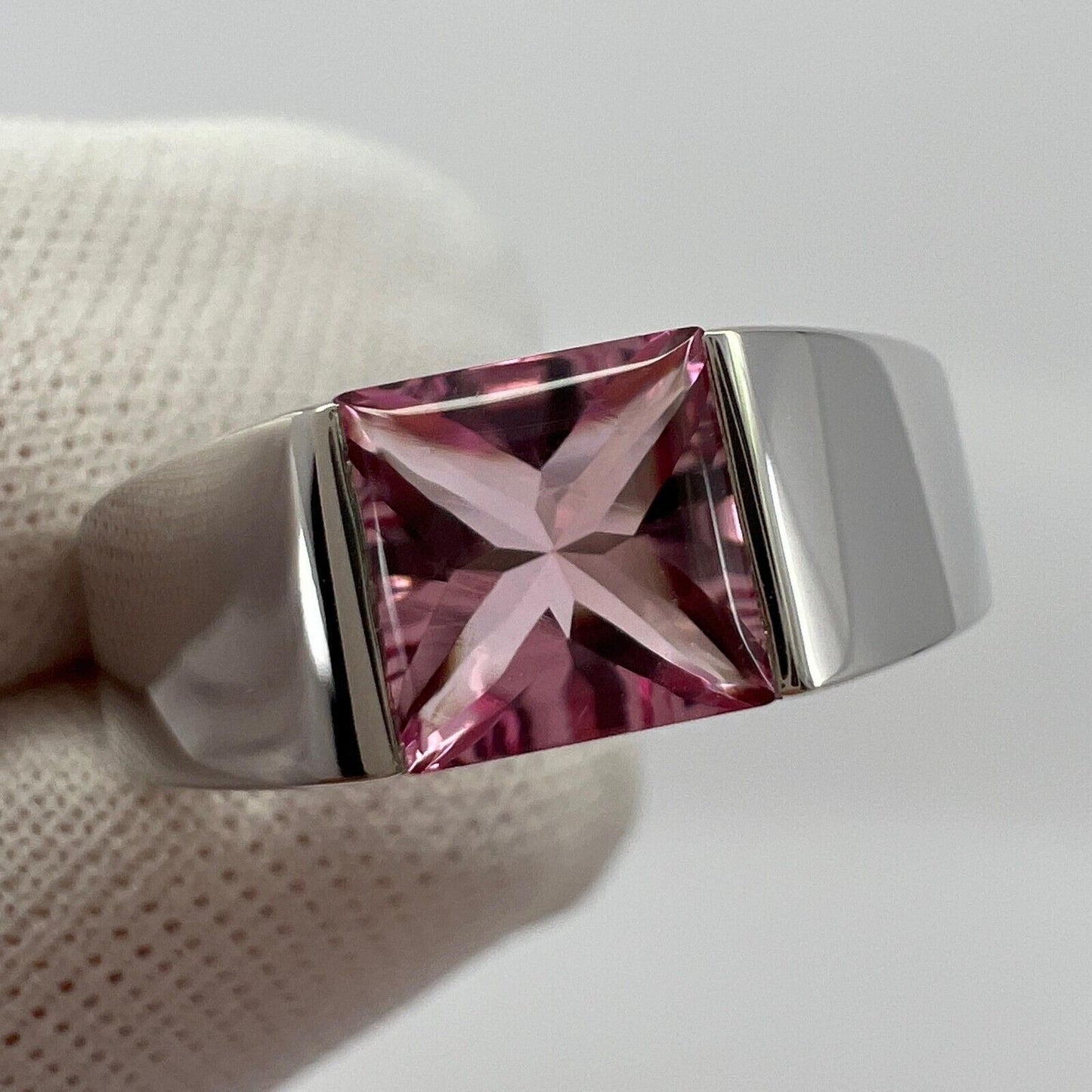 Vintage Cartier Vivid Pink Tourmaline 18 Karat White Gold Tank Band Ring 50