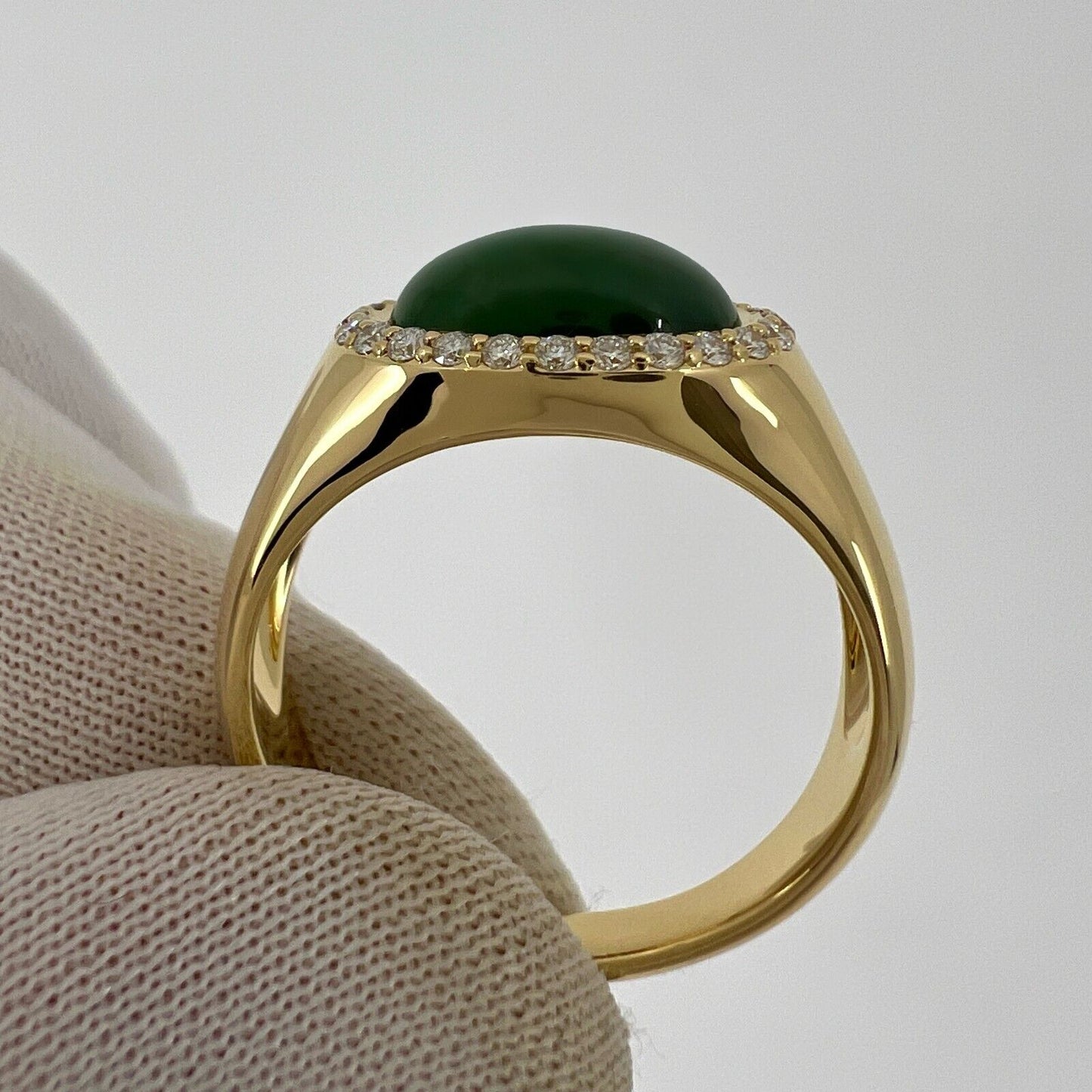 GIA Certified Jadeite A Grade Jade 4.06ct Untreated Yellow Gold Oval Signet Ring