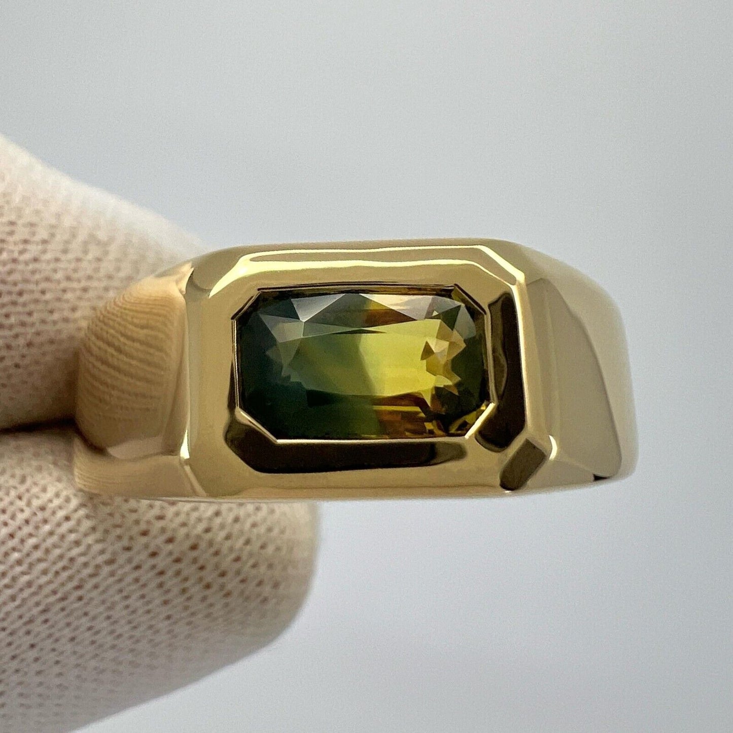 IGI Certified Bi Colour Blue Orange Sapphire Untreated 18k Gold East West Ring