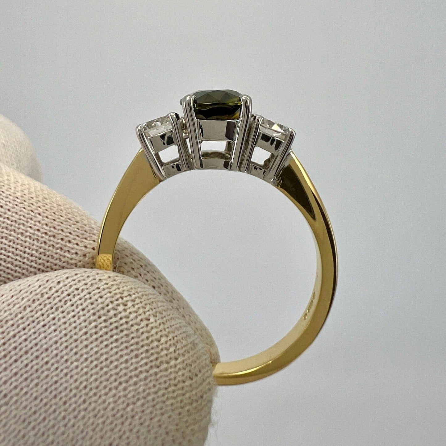 GIA Certified 2.01ct Yellow Blue Australian Parti Sapphire Gold Three Stone Ring