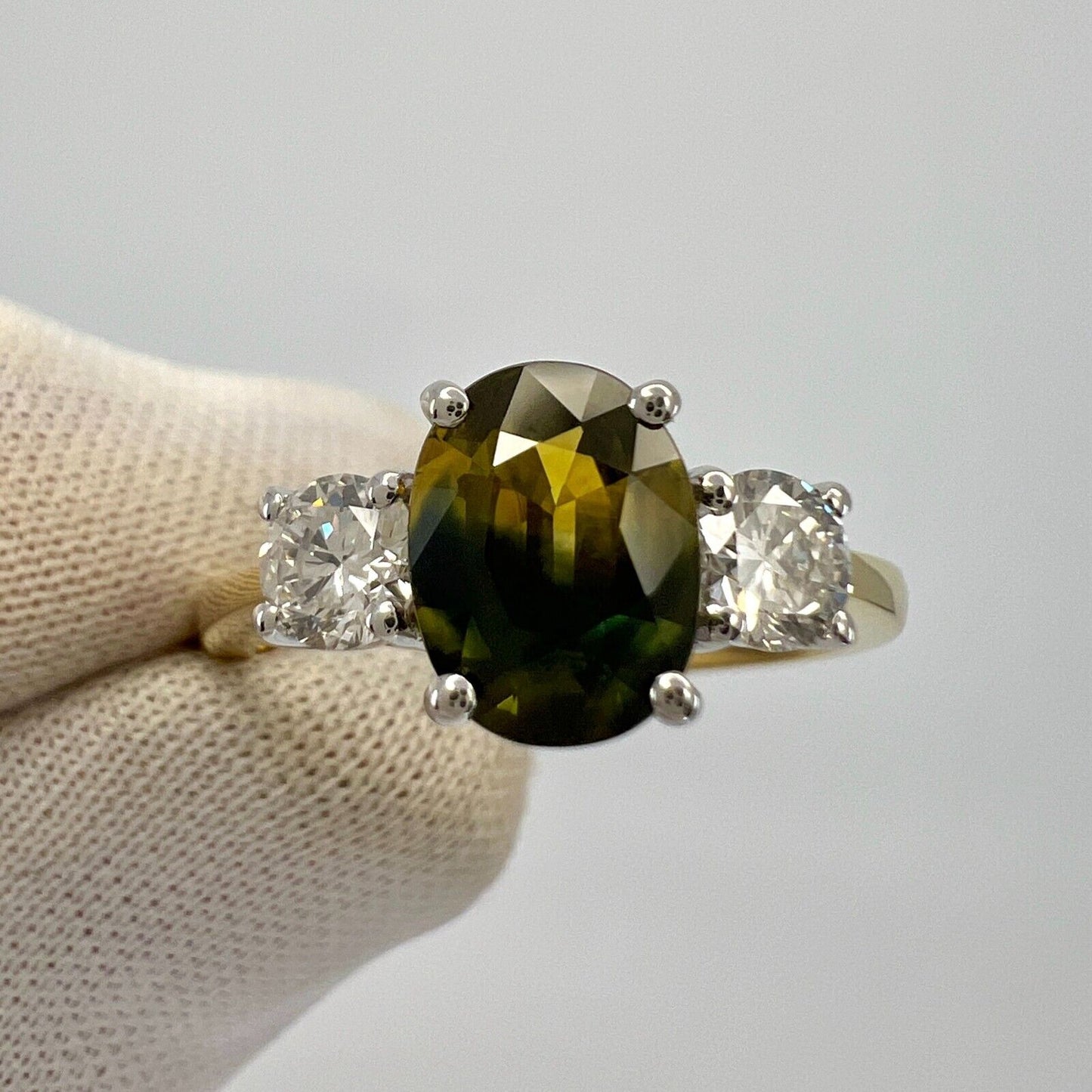 GIA Certified 2.01ct Yellow Blue Australian Parti Sapphire Gold Three Stone Ring
