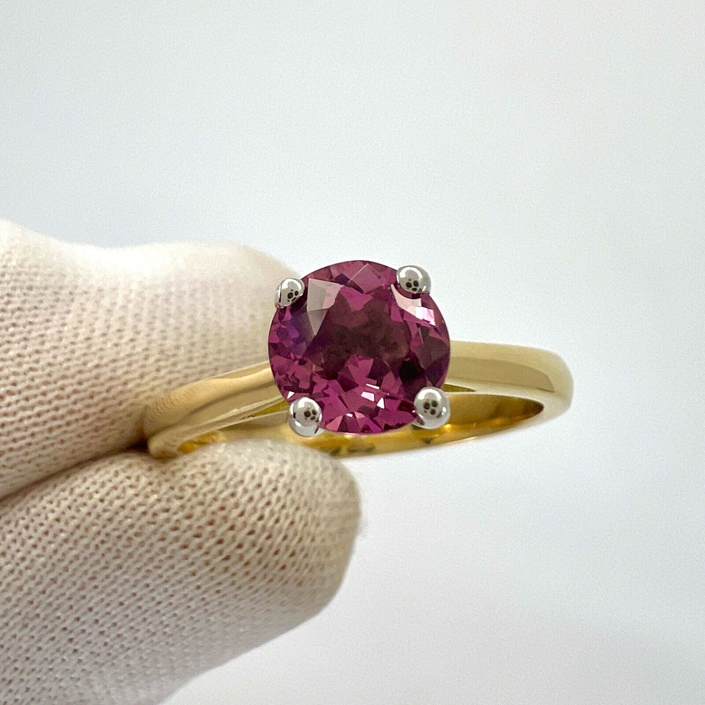 1.03ct Vivid Pink Mahenge Spinel Round Cut 18k Yellow White Gold Solitaire Ring