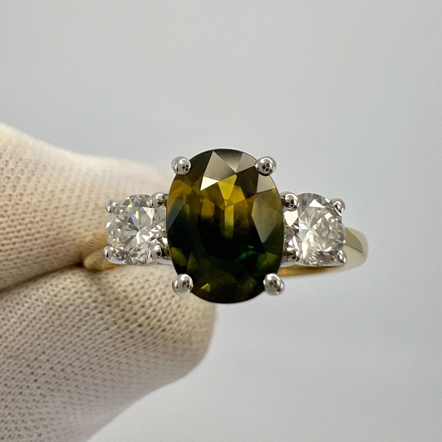 GIA Certified 2.01ct Yellow Blue Australian Parti Sapphire Gold Three Stone Ring
