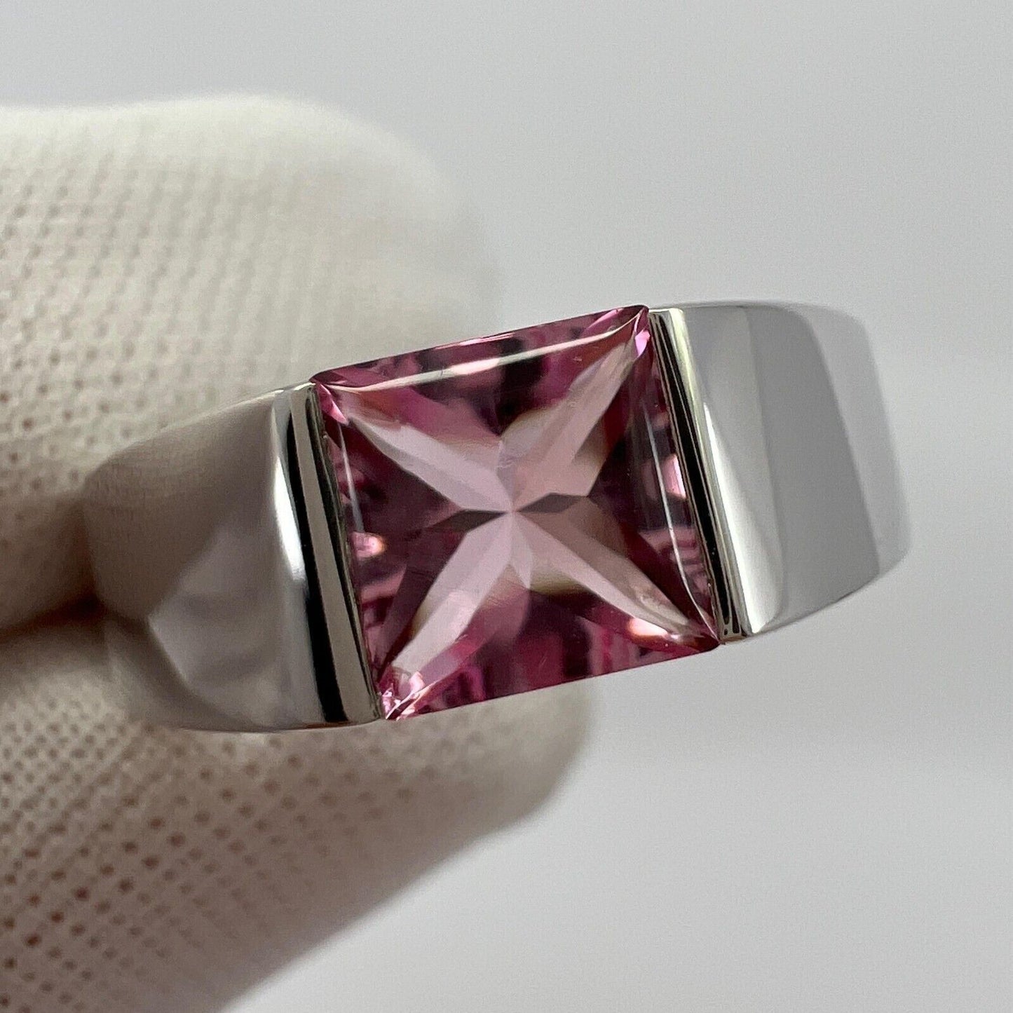 Vintage Cartier Vivid Pink Tourmaline 18 Karat White Gold Tank Band Ring 50