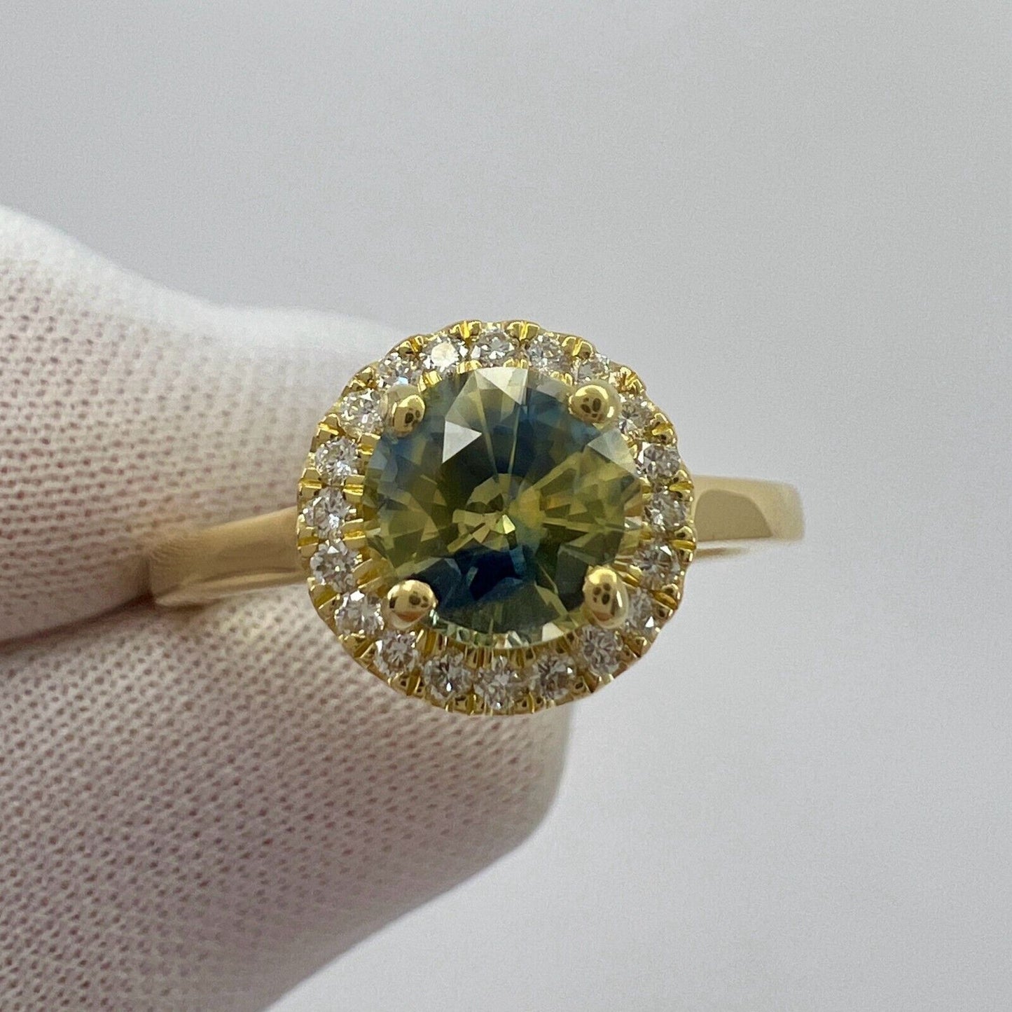 1.20ct Untreated BiColour Blue Yellow Sapphire Diamond 18k Yellow Gold Halo Ring