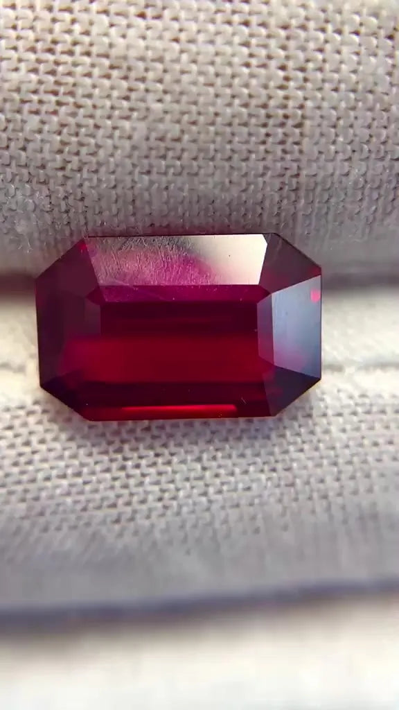 6.12ct Emerald Natural Ruby (Colour Red, Clarity Eye Clean, Cut Faceted)