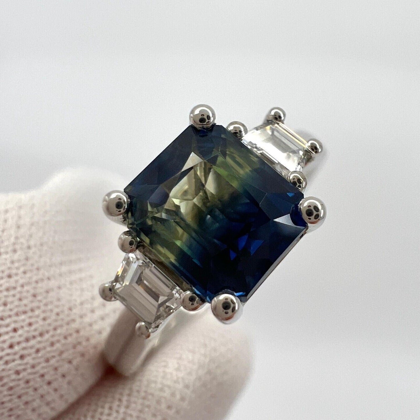 GIA Certified Untreated Bi Colour Australian Sapphire 18k White Gold Ring ITSIT