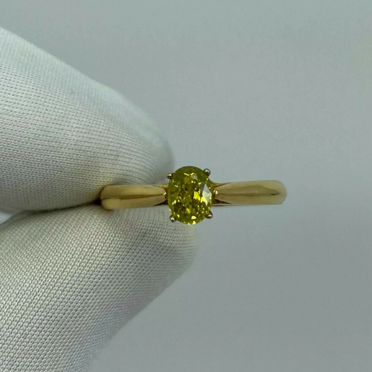 FINE Fancy Vivid Yellow Green Diamond 0.51 Carat Solitaire 18 Karat Gold Ring