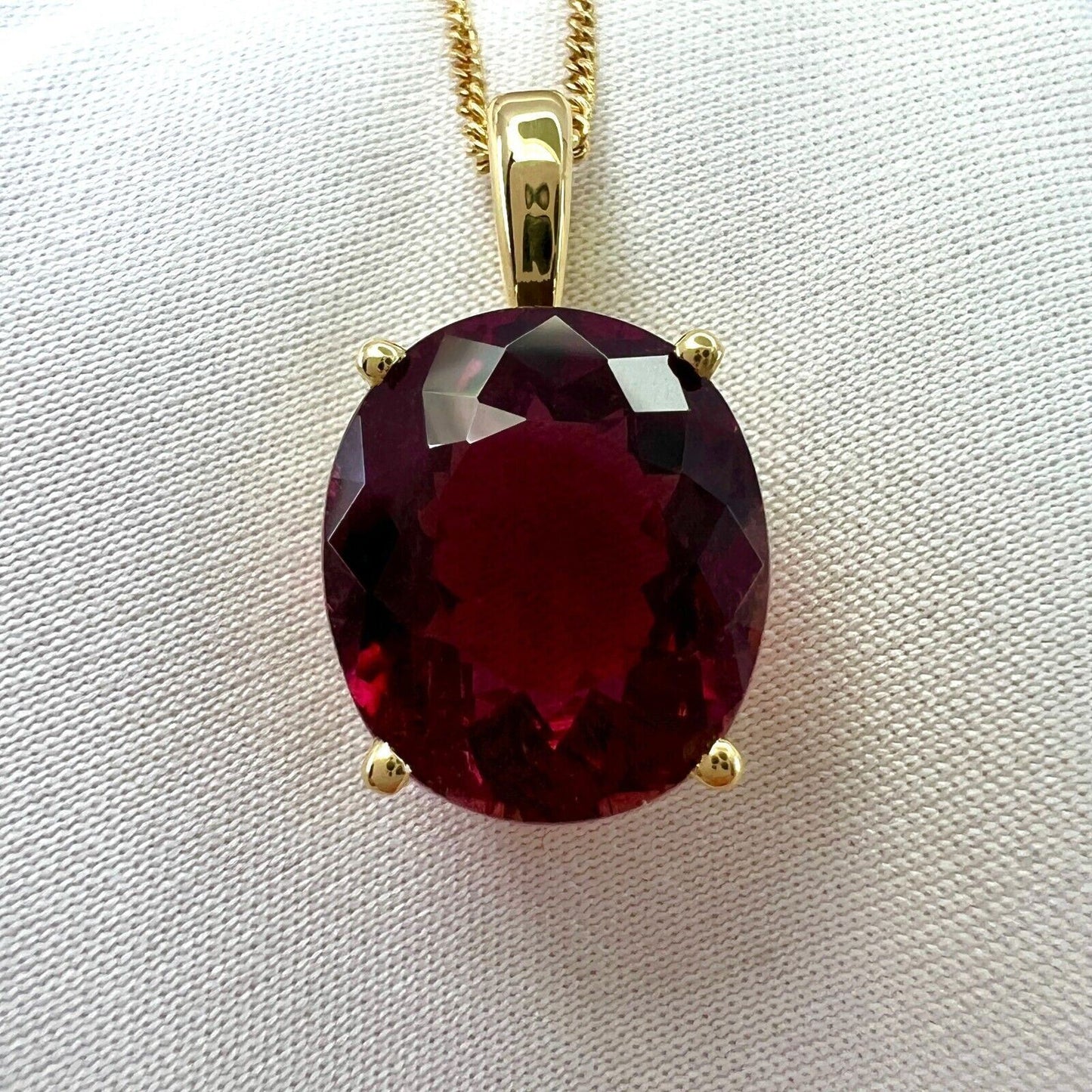 6.87ct Deep Orange Pink Tourmaline Oval Cut 18k Yellow Gold Pendant Necklace