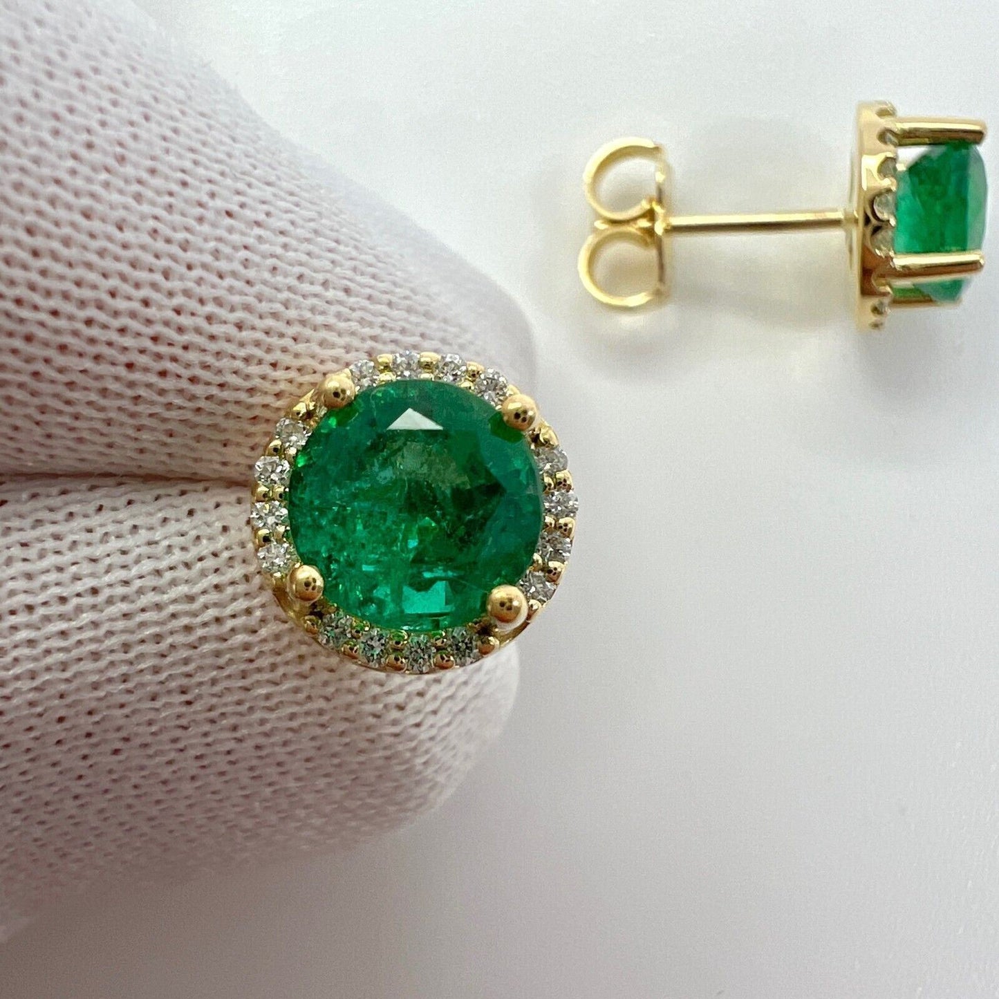 1.59ct Vivid Green Emerald Diamond Round Cut 18k Yellow Gold Halo Earring Studs