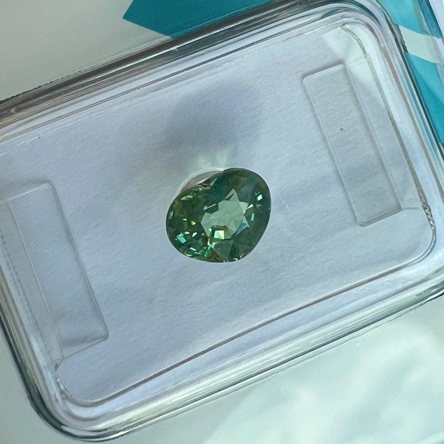 1.07ct VIVID GREEN Untreated IGI CERTIFIED Australian Sapphire Heart Cut Blister