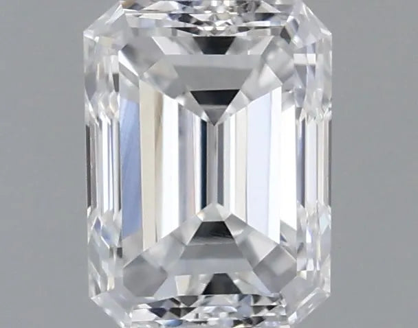 0.32ct Emerald Natural Diamond (Colour E, Clarity VVS2, GIA Certified)