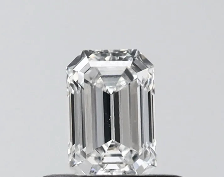 0.44ct Emerald Lab Grown Diamond (Colour E, Clarity VS1, IGI Certified)