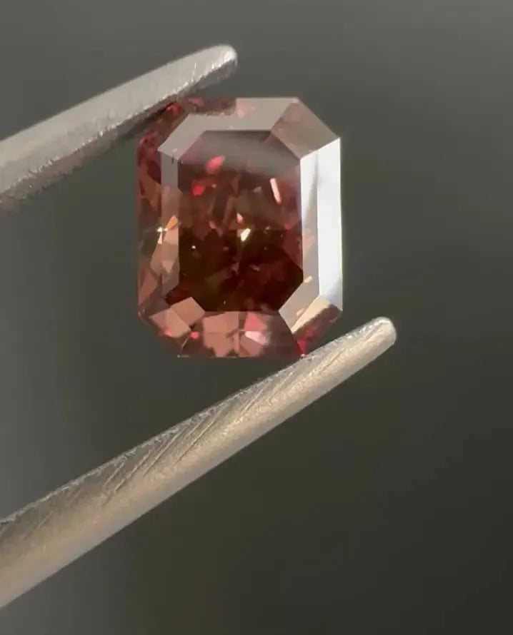 0.54ct Radiant Natural Diamond (Colour Fancy Deep Pink, Clarity VS1, GIA Certified)