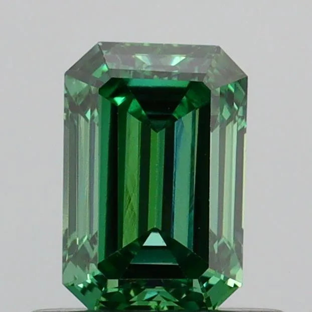 0.65ct Emerald Lab Grown Diamond (Colour Fancy Vivid Green, Clarity VVS2, IGI Certified)
