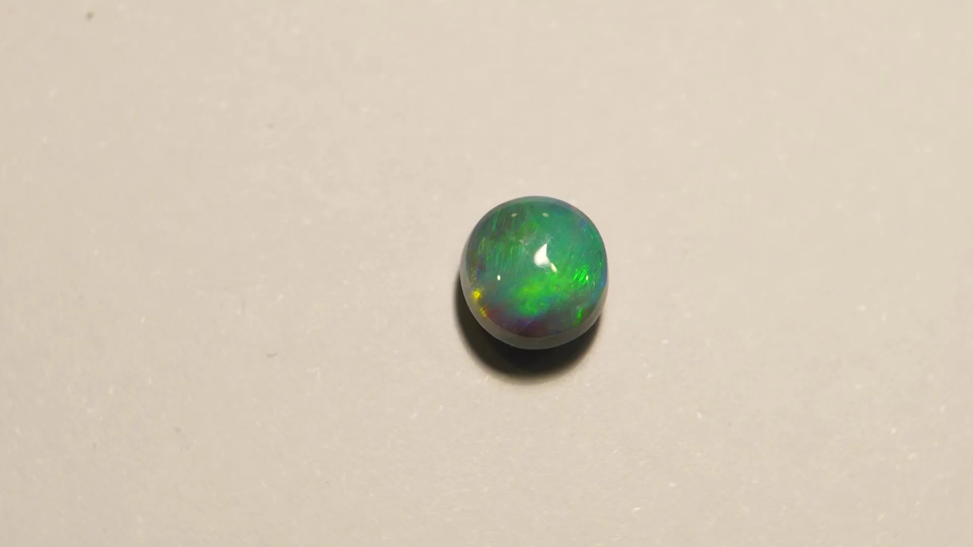 1.25ct Round Natural Opal (Colour Multicolor, Clarity Visibly Included, Cut Cabochon)