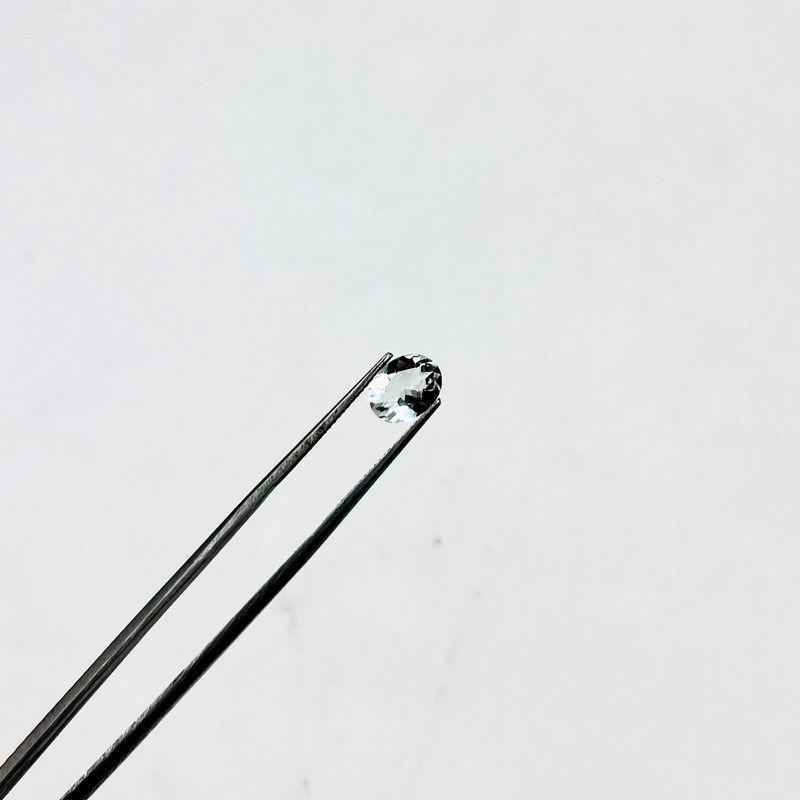 1.37ct Oval Natural Aquamarine (Colour Blue, Clarity Slightly Included, Cut Faceted)