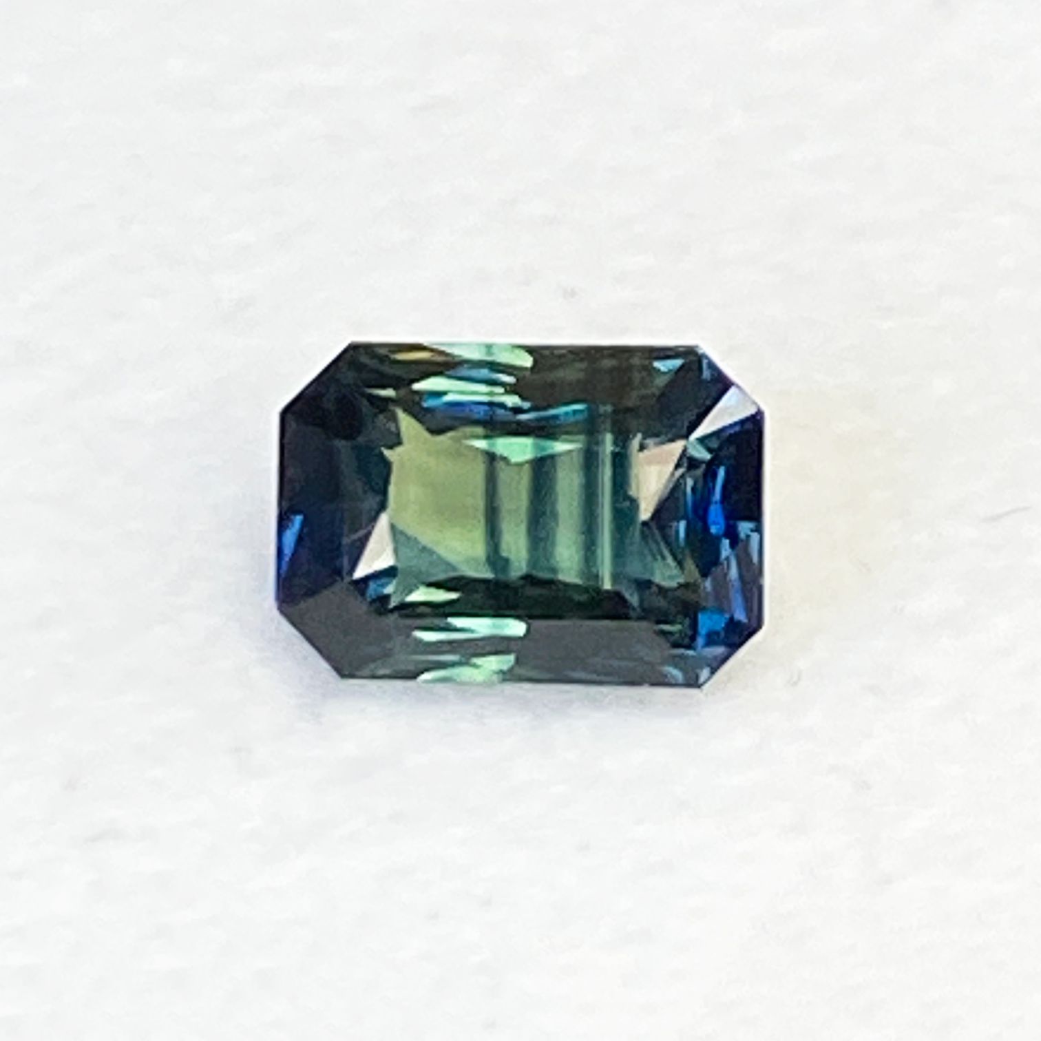 1.61ct Emerald Natural Sapphire (Colour Green, Clarity Eye Clean, Cut Faceted)