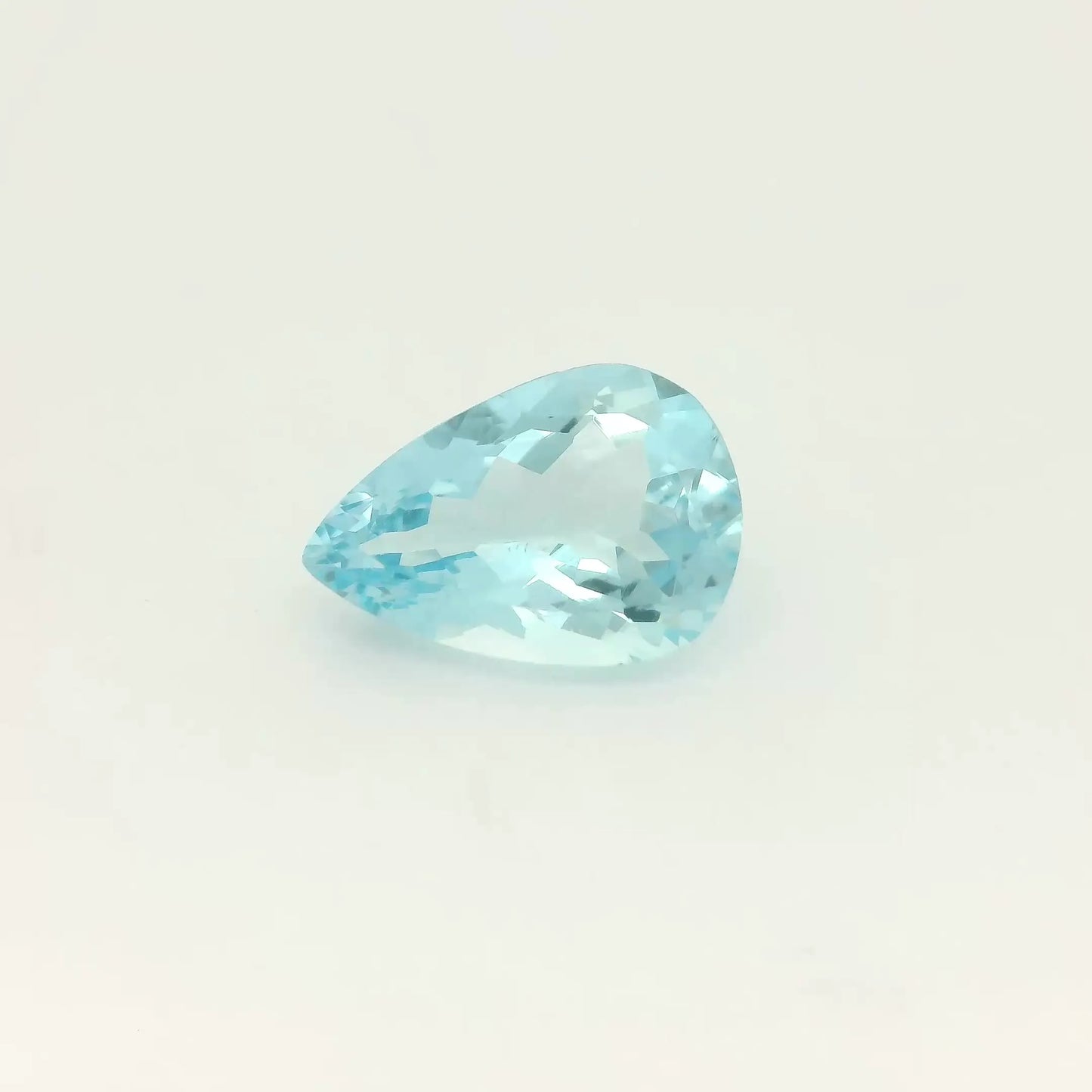 2.08ct Pear Natural Aquamarine (Colour Blue, Clarity Eye Clean, Cut Faceted)