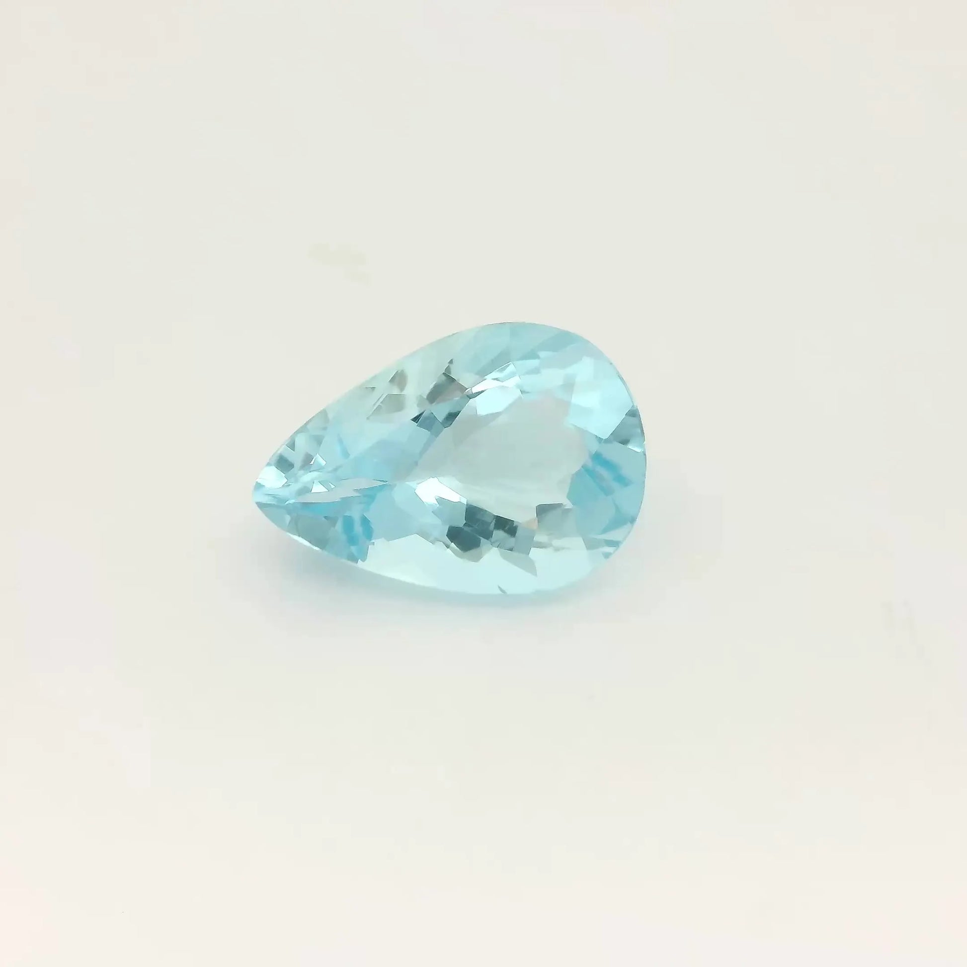 2.72ct Pear Natural Aquamarine (Colour Blue, Clarity Eye Clean, Cut Faceted)