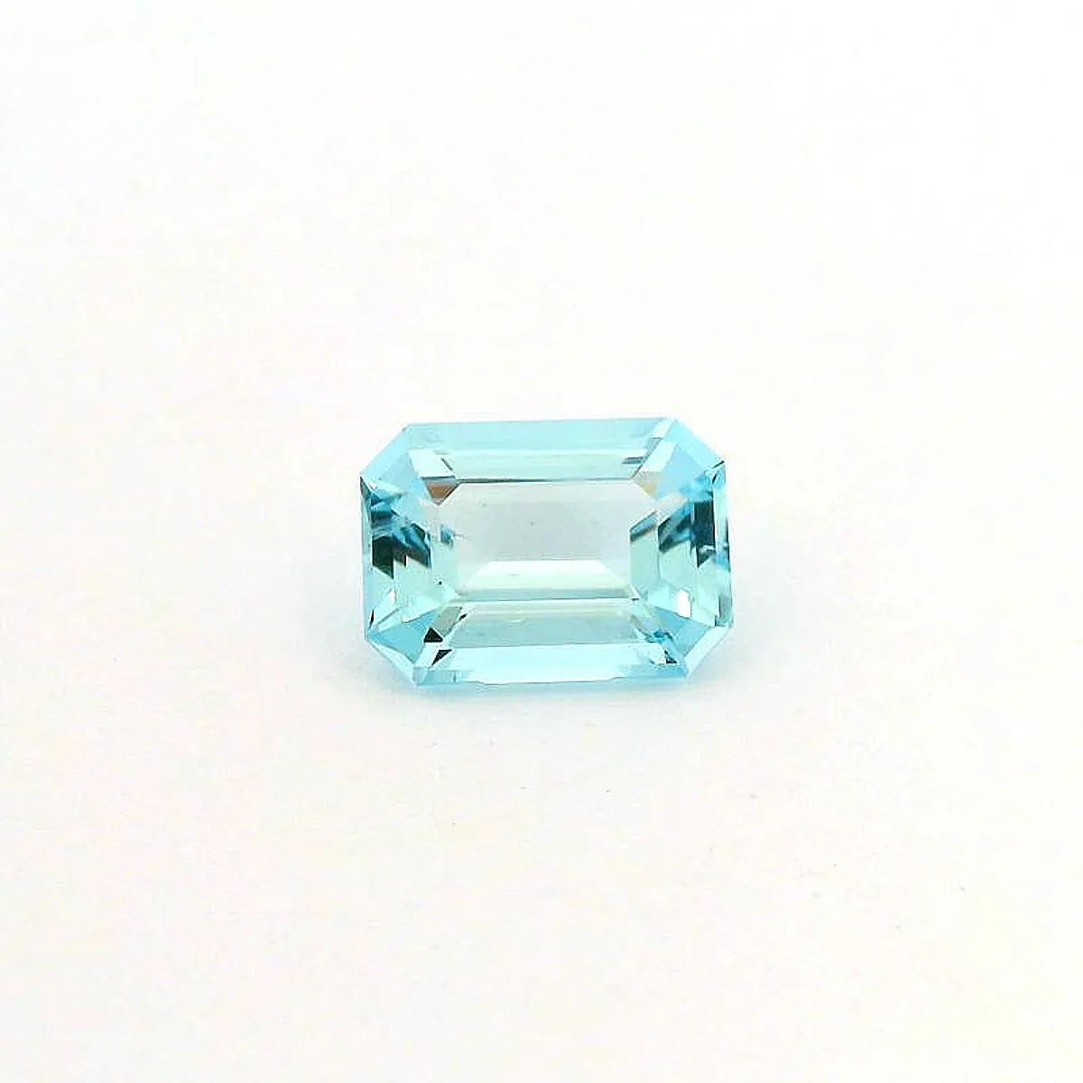 3.37ct Octagonal Natural Aquamarine (Colour Blue, Clarity Eye Clean, Cut Faceted)