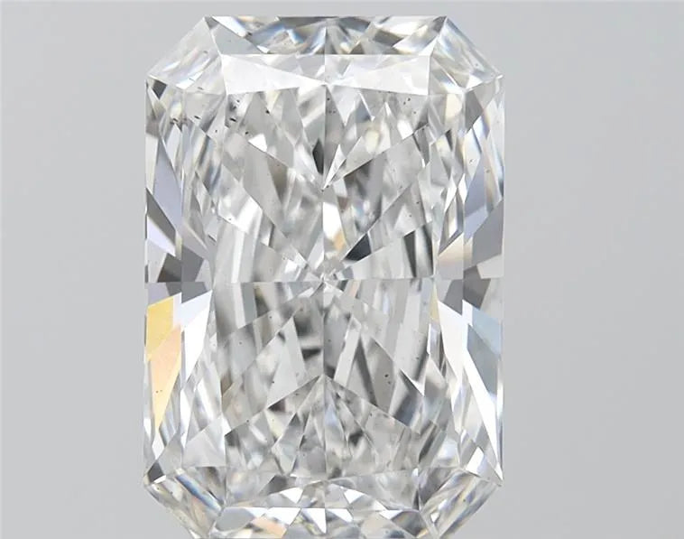 3.73ct Radiant Lab Grown Diamond (Colour F, Clarity SI1, IGI Certified)