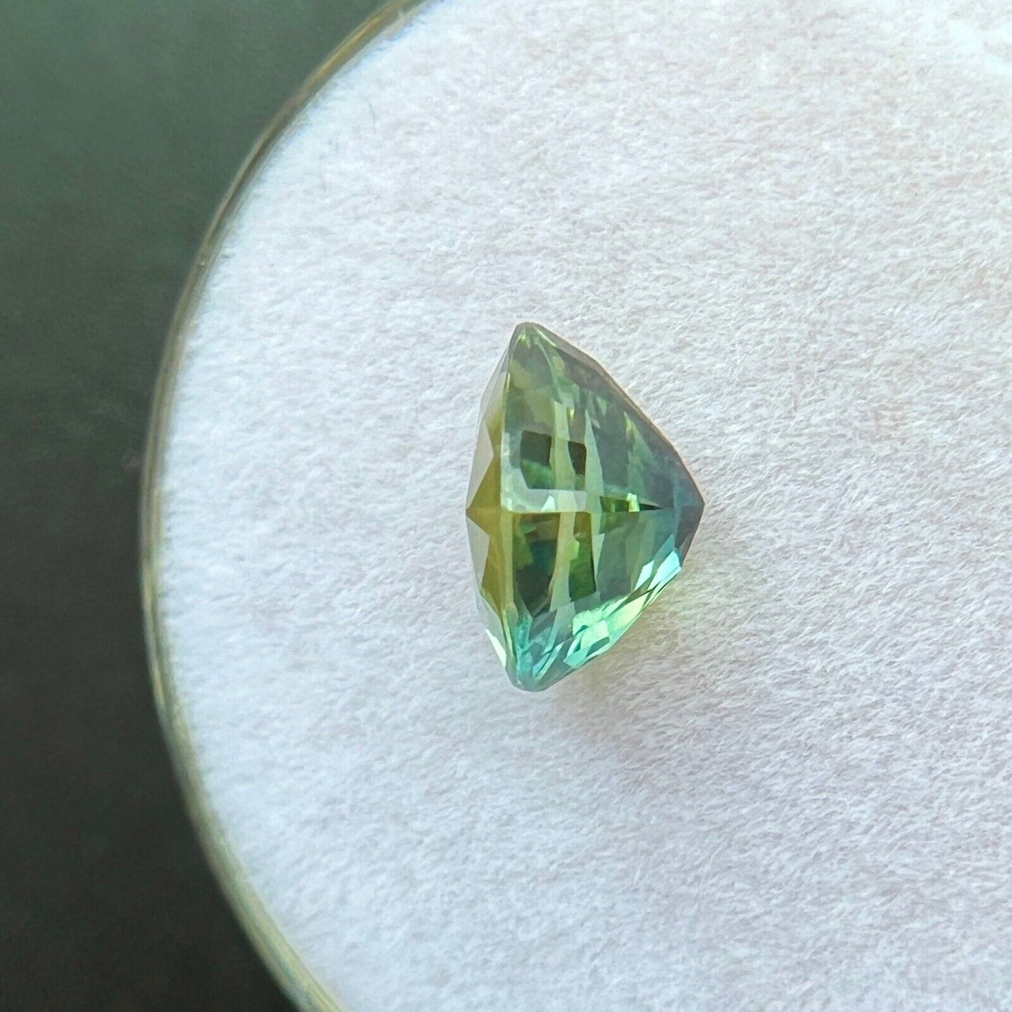 NATURAL 1.59ct Sapphire GRA CERTIFIED Untreated Yellow Green Triangle Trillion