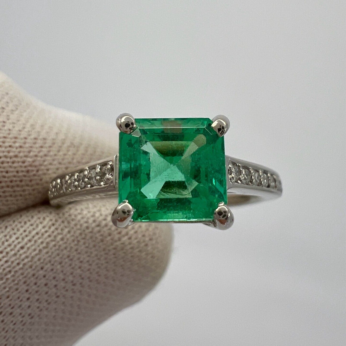 1.07ct Light Green Colombian Emerald And Diamond Accent Platinum Solitaire Ring