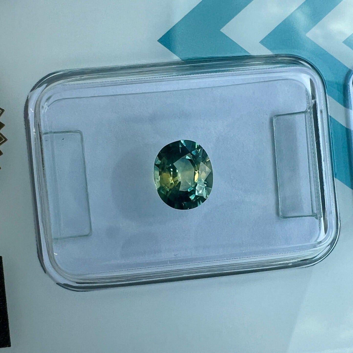 0.97ct Unique IGI CERTIFIED Bi Colour UNTREATED Sapphire Blue Yellow Oval Gem