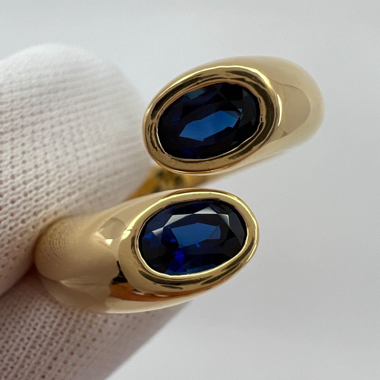 Cartier Deep Blue Sapphire Oval Cut Ellipse 18k Gold Bypass Split Ring EU52