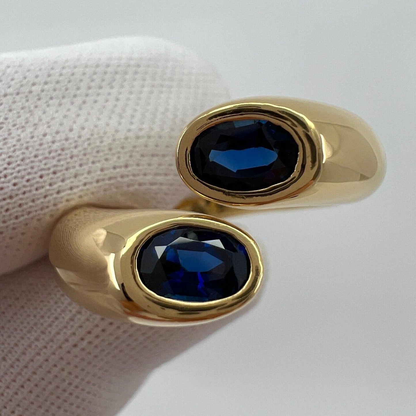 Cartier Deep Blue Sapphire Oval Cut Ellipse 18k Gold Bypass Split Ring EU52