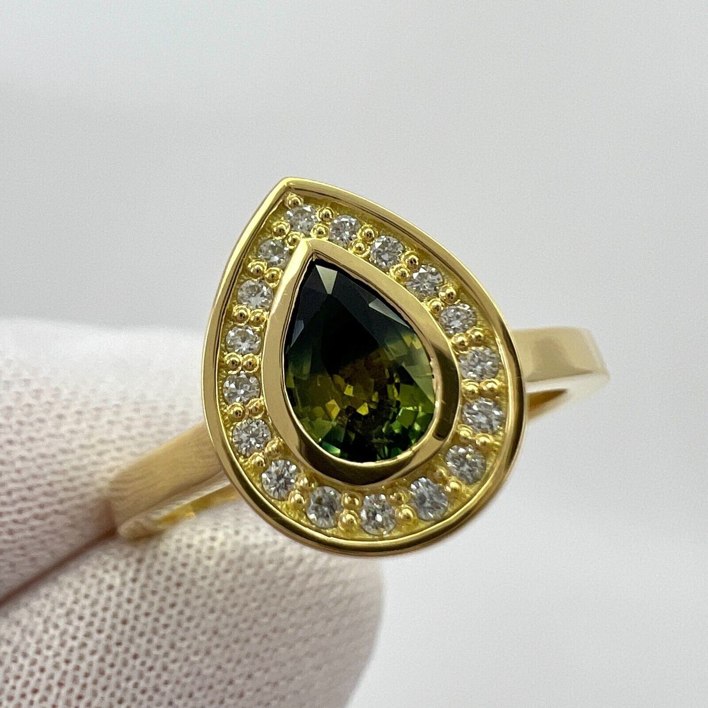 IGI Certified Unique Bi Colour Sapphire & Diamond 18k Yellow Gold Halo Ring