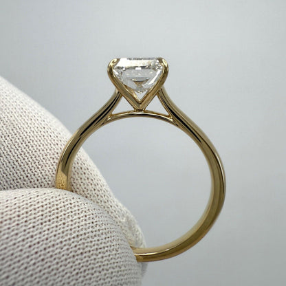 2.01ct IGI Certified Radiant Cut Lab Grown Diamond VVS H 18k Gold Solitaire Ring