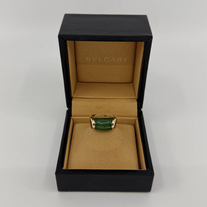 Rare Bvlgari Bulgari Green Jade Tronchetto 18 Karat Yellow Gold Ring with Box