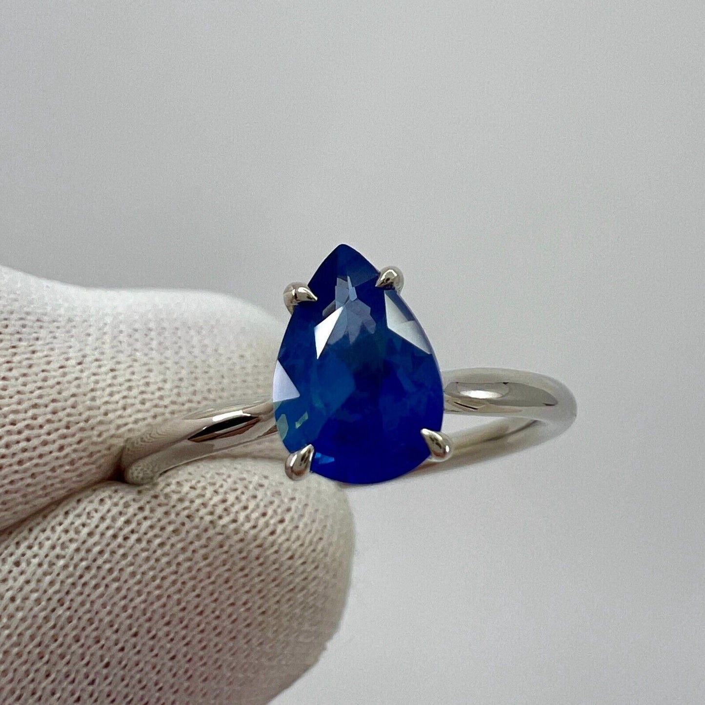 1.17ct Cornflower Blue Sapphire Pear Teardrop Cut 18k White Gold Solitaire Ring