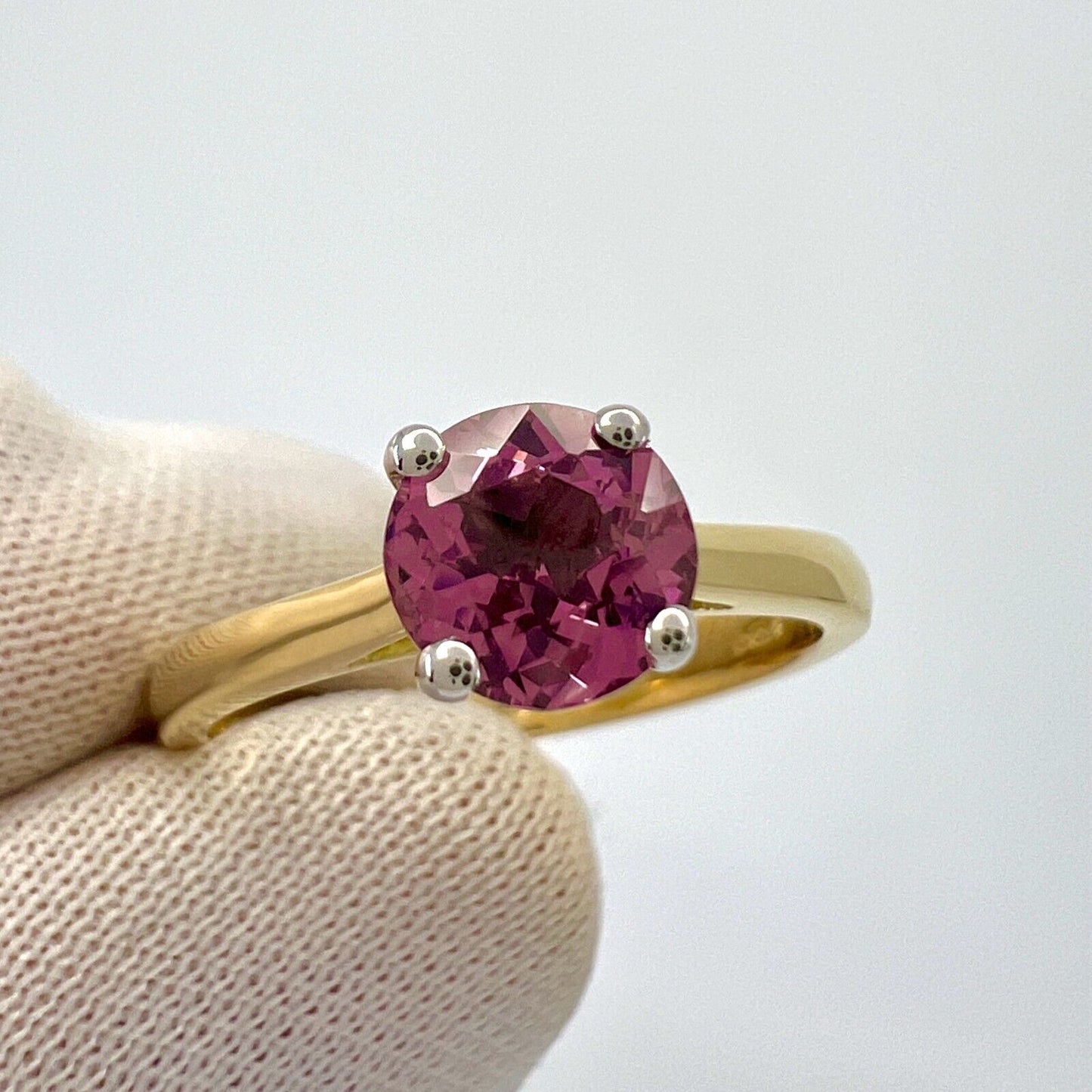 1.03ct Vivid Pink Mahenge Spinel Round Cut 18k Yellow White Gold Solitaire Ring